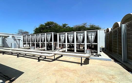 Rooftop chiller bank